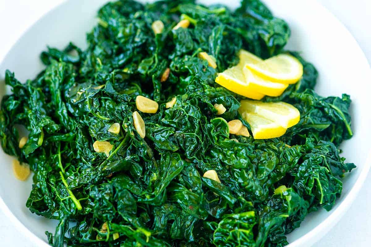 Perfect Sautéed Kale: Tips for Tender Leaves & Bold Flavor
